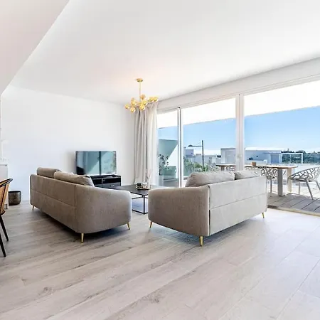 Brand New, Elegant Townhouse Holiday home Estepona