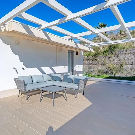 Holiday home Brand New, Elegant Townhouse Estepona