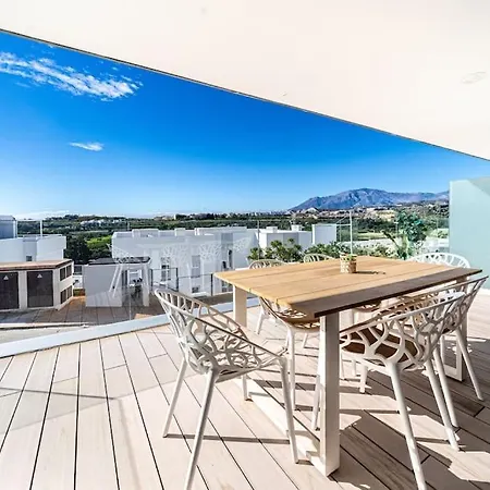 Brand New, Elegant Townhouse